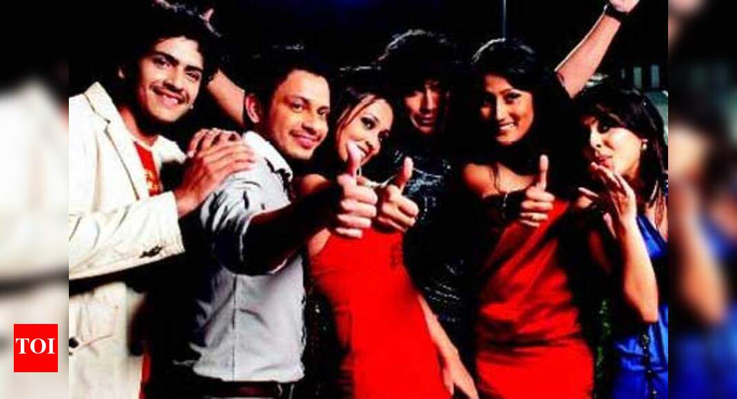 Bapi Bari Ja's cast had a blast | Bengali Movie News - Times of India