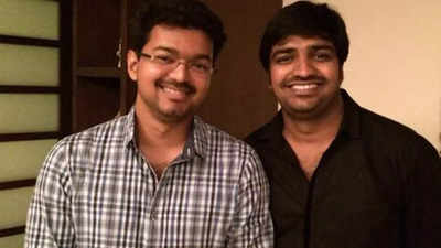 Sathish sends a special thanks to Thalapathy Vijay ahead of the 'Vithaikkaaran' release, Here's why