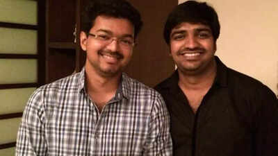 Sathish sends a special thanks to Thalapathy Vijay ahead of the 'Vithaikkaaran' release, Here's why