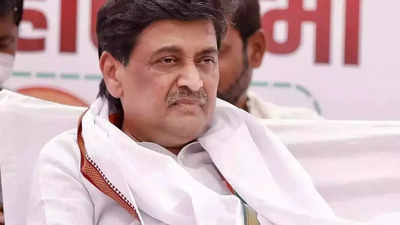 How can Ashok Chavan, ‘who stole the flats of Kargil martyrs in Adarsh housing society become a ‘chowkidar’? Saamna