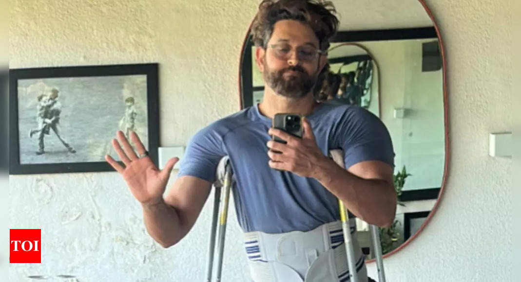 Hrithik Roshan Shares Personal Experience with Crutches; Reflects on the Concept of True Resilience |