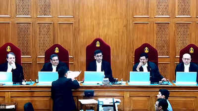 SC stops electoral bonds scheme, asks SBI to provide poll bonds information to EC