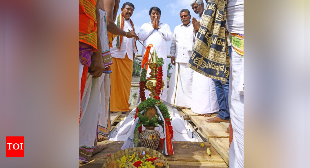 Srikalahasti Legislator Attends Temple Consecration Ceremony At His ...