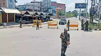 Violent mob attempts to storm SP office in Churachandpur in Manipur
