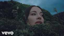 Discover The New English Music Video For 'Deeper Well' Sung By Kacey Musgraves