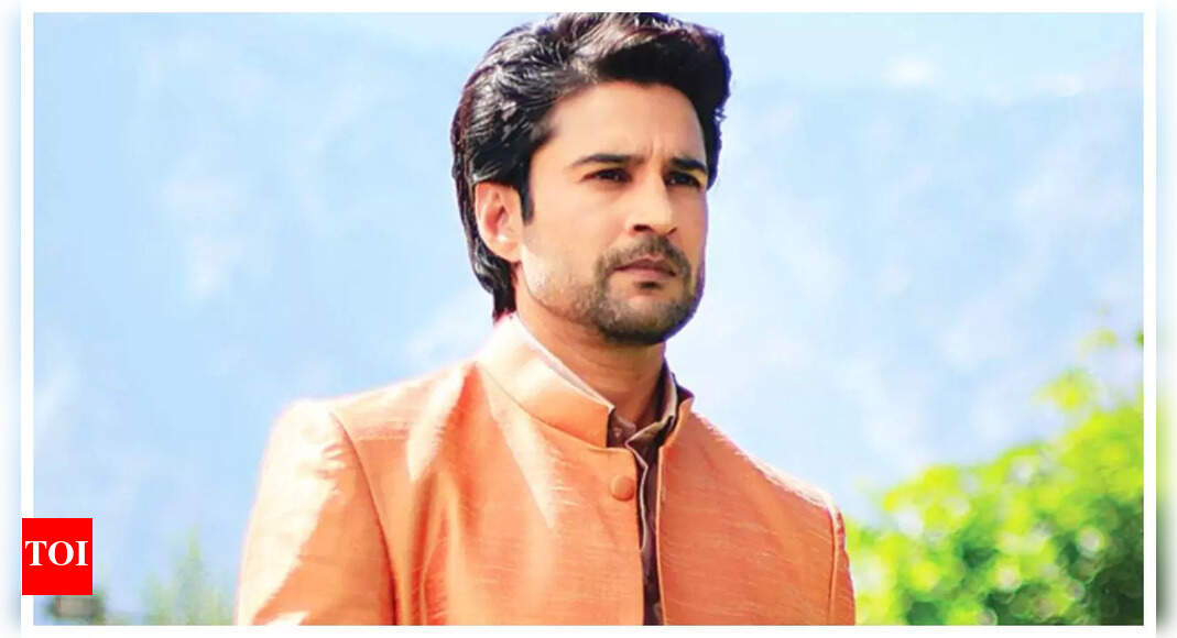 Rajeev Khandelwal Claims His Role in Showtime Will Remind People of ...