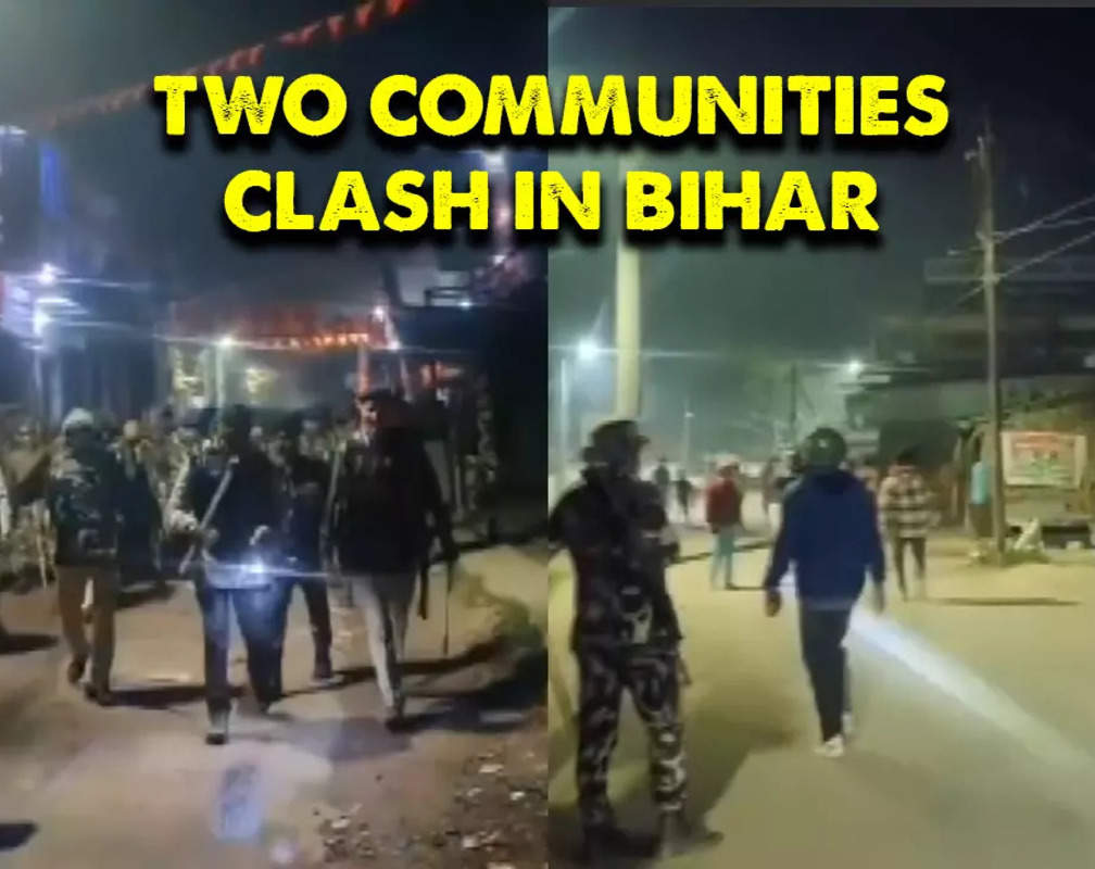 
Bihar: Clash breaks out between two communities in Darbhanga over idol immersion
