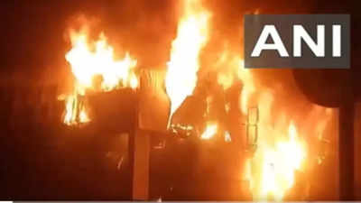 Massive fire engulfs car showroom in Karnataka's Shivamogga
