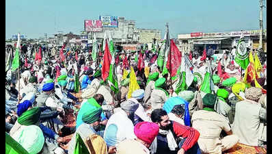 Road blocks, protests mark Bharat Bandh
