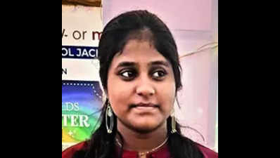 Corpn school girl qualifies for IIT-M online course