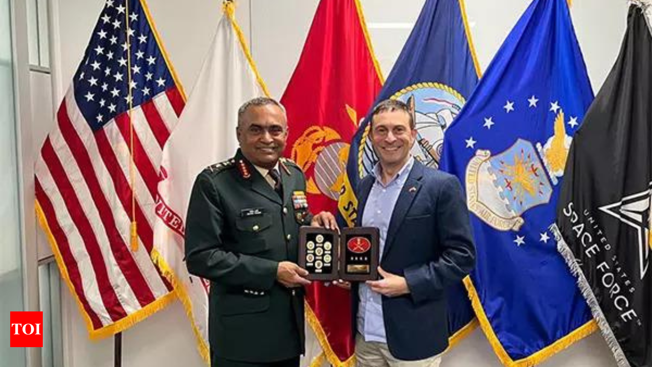 Army Chief visits Defence Innovation Unit in San Francisco; visit