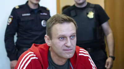 Britain summons Russian diplomats after death of Navalny