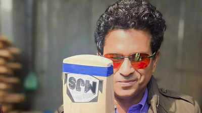 Sachin Tendulkar visits bat-manufacturing unit in Kashmir, pleased with quality of willow