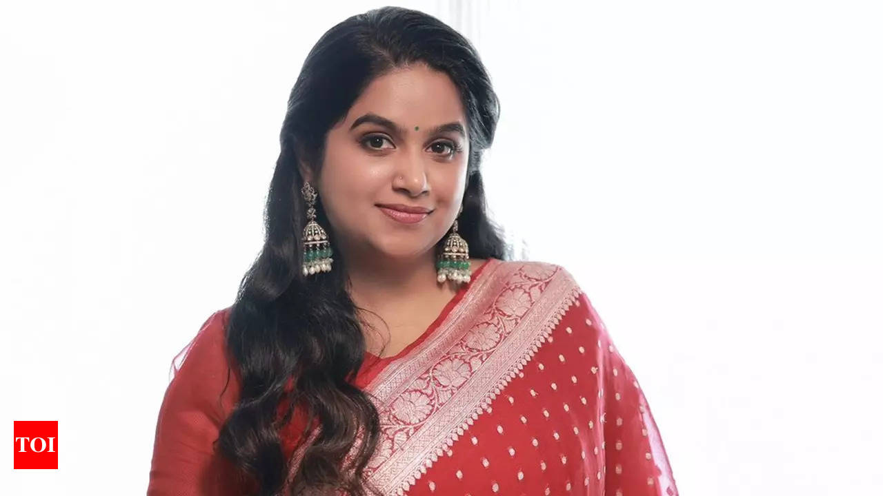 Ammakkilikoodu actress Swapna Treasa: Happy that viewers have accepted me  in this mature avatar | - Times of India