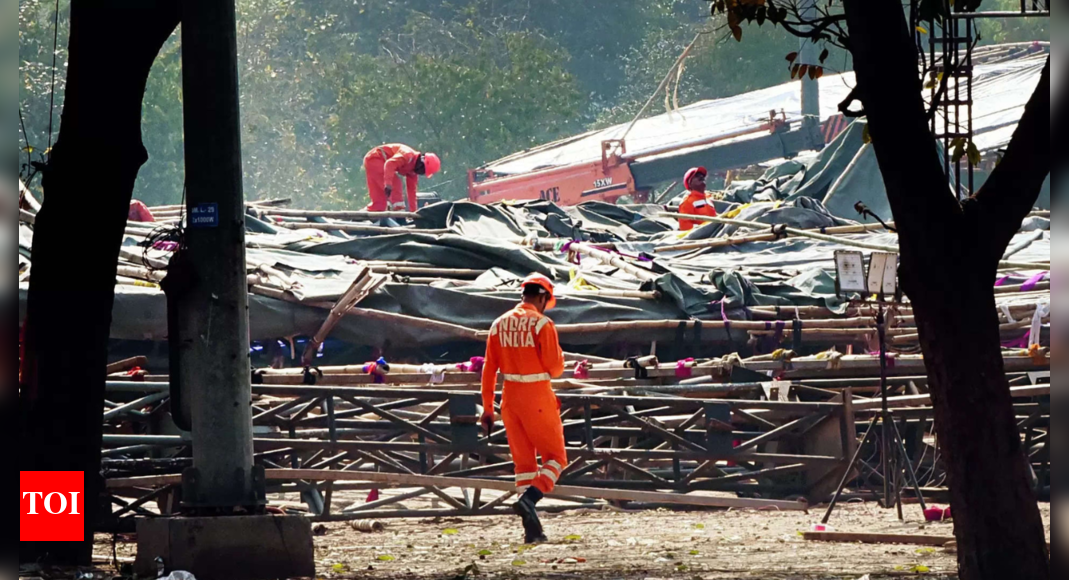 29 People Injured As Pandal At Jln Stadium Collapses Delhi News