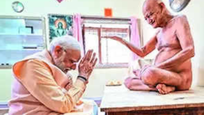 Jain seer Vidyasagar Maharaj attains samadhi through 'sallekhna'