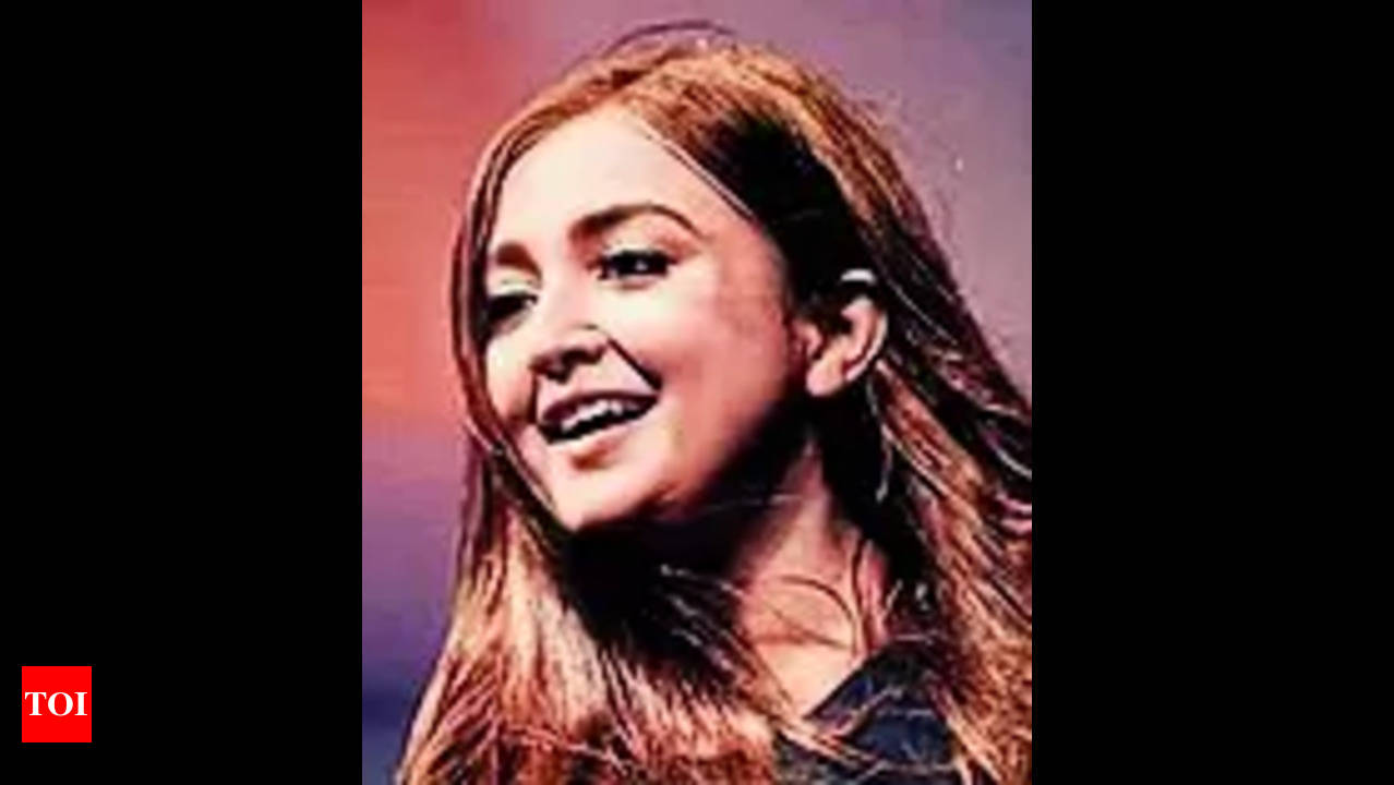 Raising voice against injustice makes country progressive: Monali Thakur