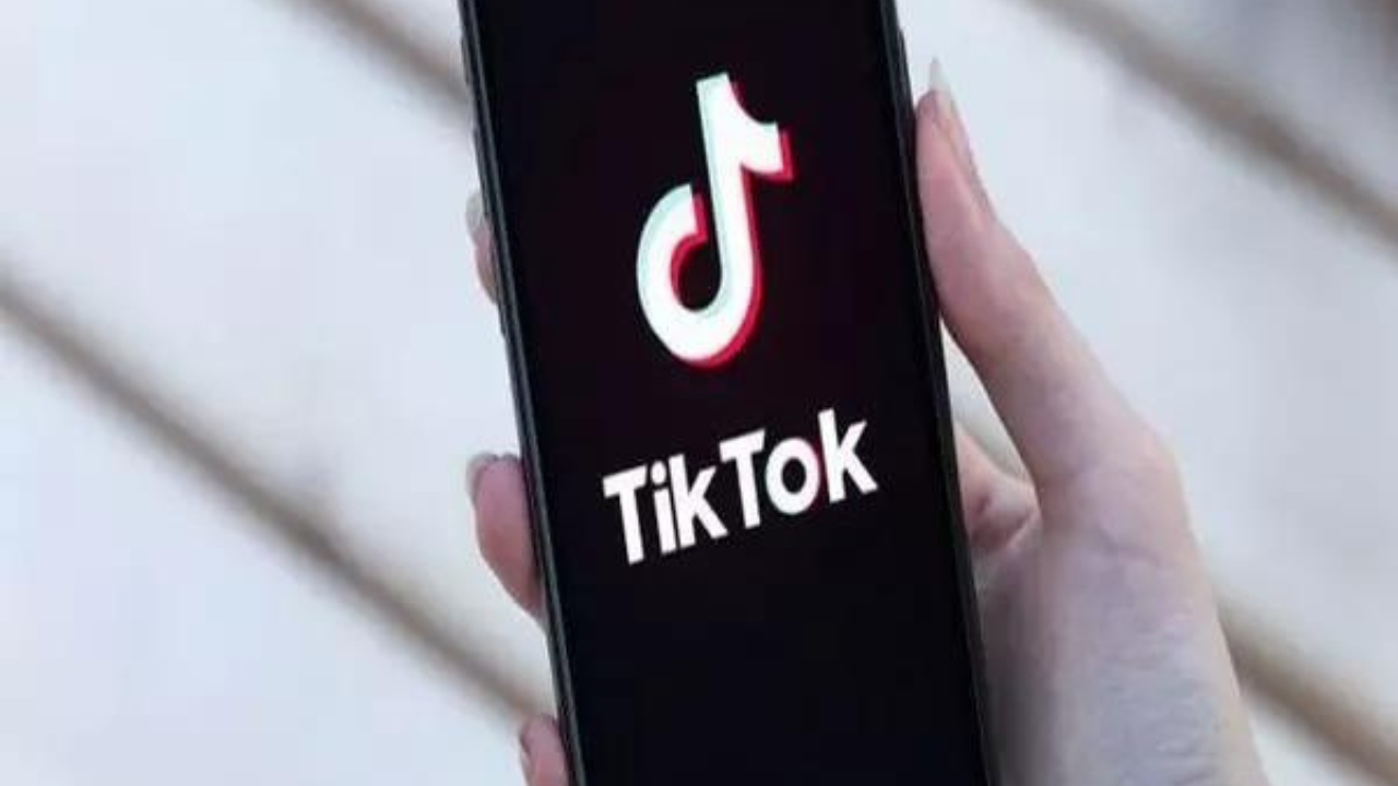 EU begins formal probe into TikTok over child protection – Times of India