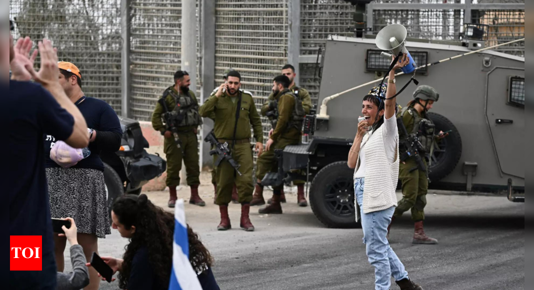 Des manifestants israéliens bloquent les convois d'aide à destination de Gaza – Dernières nouvelles |  Nouvelles du monde