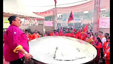 Manohar cooks 7,000 kg ‘Ram halwa’ in Ayodhya