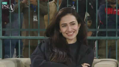 Watch: Sana Javed visits stadium to cheer for husband Shoaib Malik in PSL 2024 match