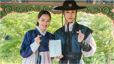 'Knight Flower' stars bid farewell and share gratitude as the series concludes with record-breaking finale