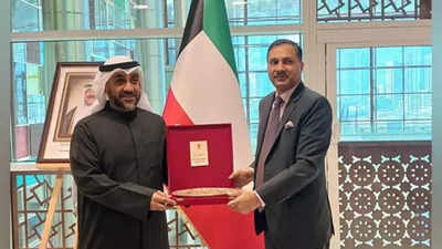 Indian envoy Adarsh Swaika calls on newly appointed Kuwait minister of Commerce, discusses bilateral ties