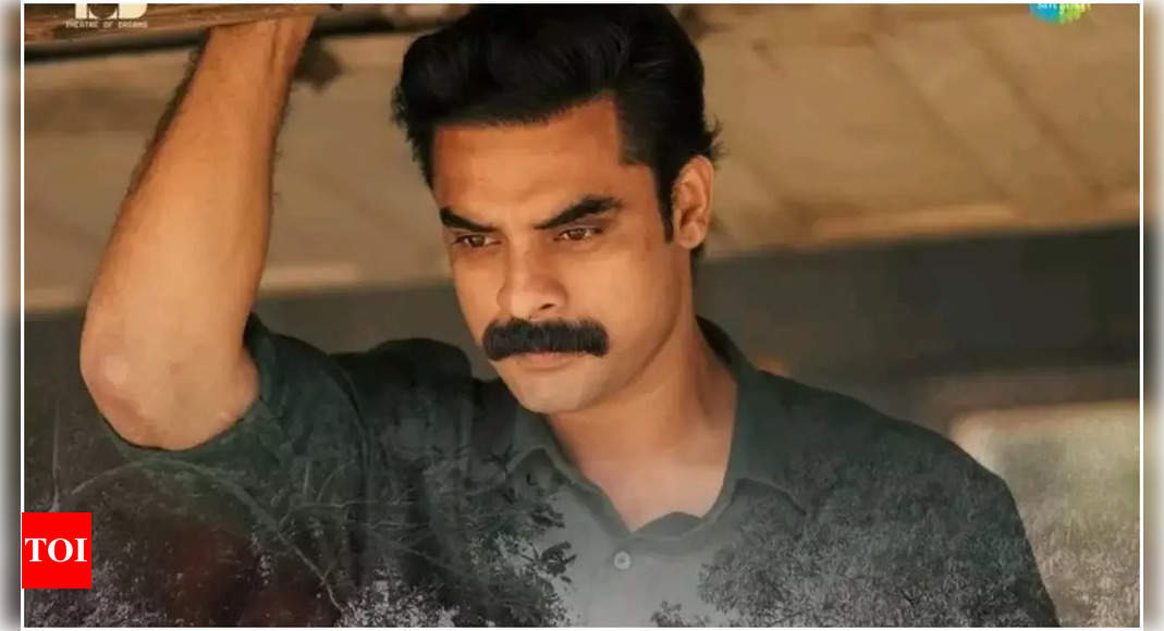 Tovino Thomas' 'Anweshippin Kandethum' Box Office Collections Day 11 ...