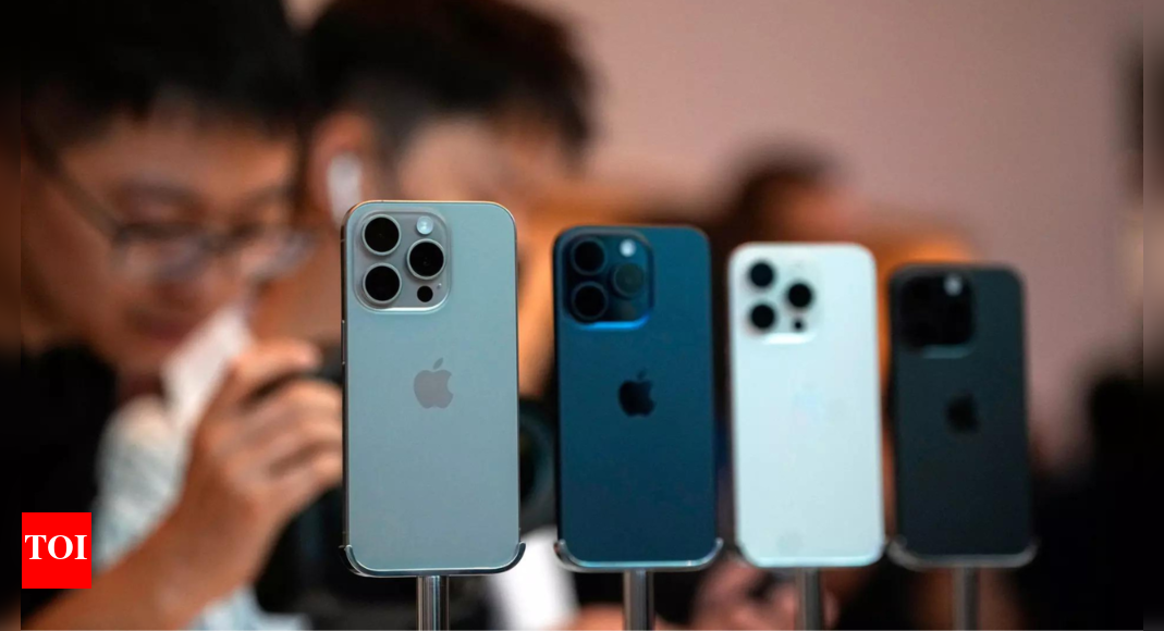Two scammers used 5,000 ‘fake’ iPhones to defraud Apple, here’s how