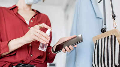 Disinfecting your mobile screen and laptop to protect your health: The ultimate guide