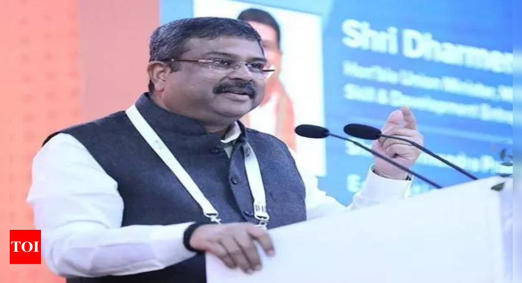 Dharmendra Pradhan urges Indian industries to invest in startups | India Business News – Times of India