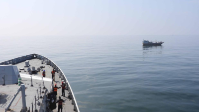 Indian Navy's DSRV locates wreckage of Pakistan submarine Ghazi off Vizag coast