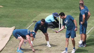 IND vs ENG 4th Test: A Test to make your head spin!