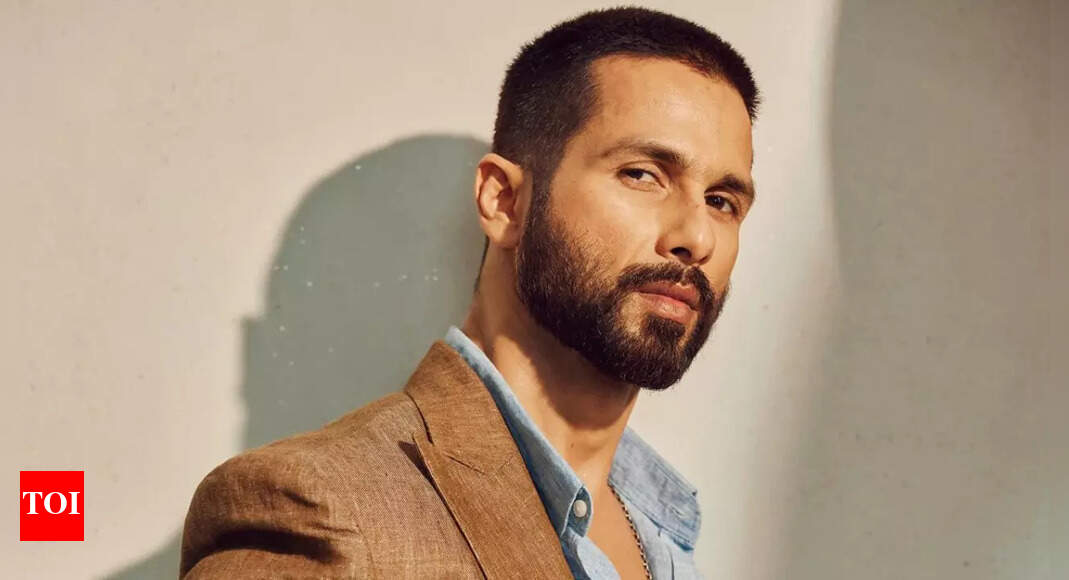 Shahid Kapoor reveals why he quit smoking: ‘I would hide from my daughter’ | – Times of India