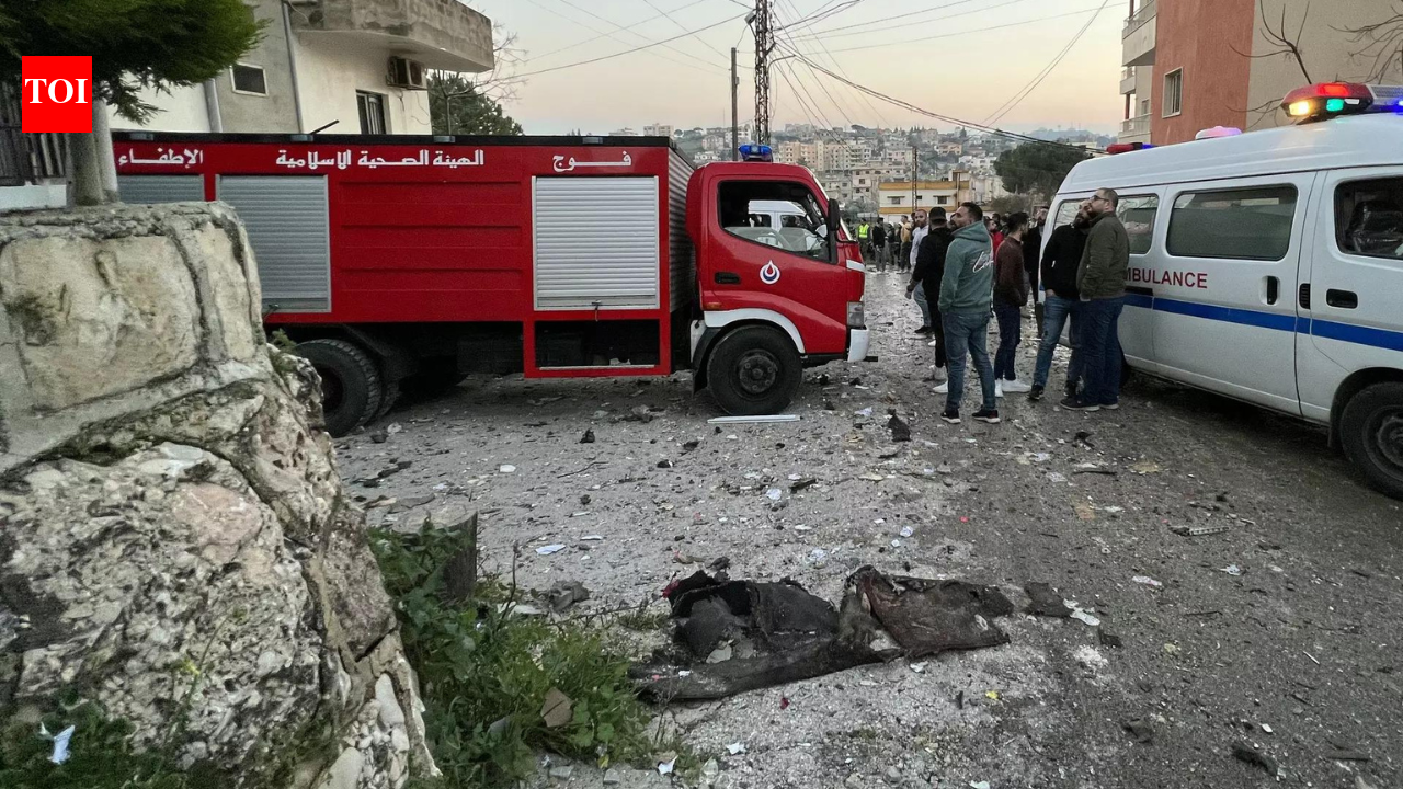 Hezbollah says 2 paramedics, fighter dead in Israeli strike on Lebanon ...