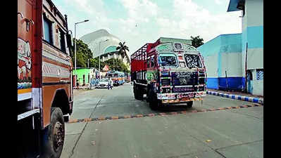 Kid death: More cops to rein in trucks in Alipore