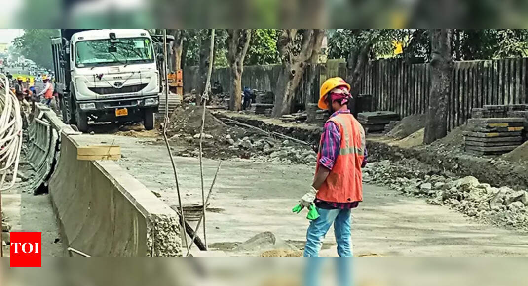 Wider: Wider road in Sakchi soon: Ease of movement | Jamshedpur News ...