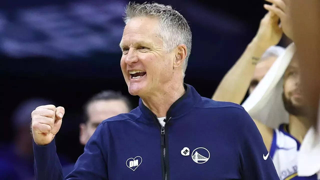 [情報] Steve Kerr 生涯總薪資 - 超過114M美金 - NBA板 - Disp BBS