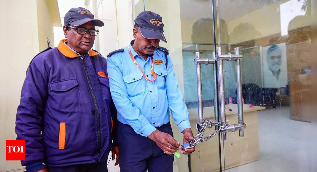 Boys basketball roundup: Paynesville stakes a claim for CMC title