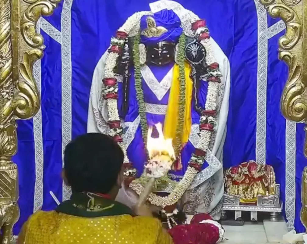 
Darshan at Shree Dwarkadhish Jagan Mandir, Dwaraka 25 - Feb - 2024
