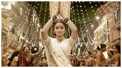 Alia Bhatt channels her inner Gangu in chic white saree for