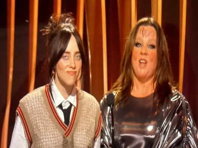 This is what Billie Eilish did when Melissa McCarthy asked for autograph