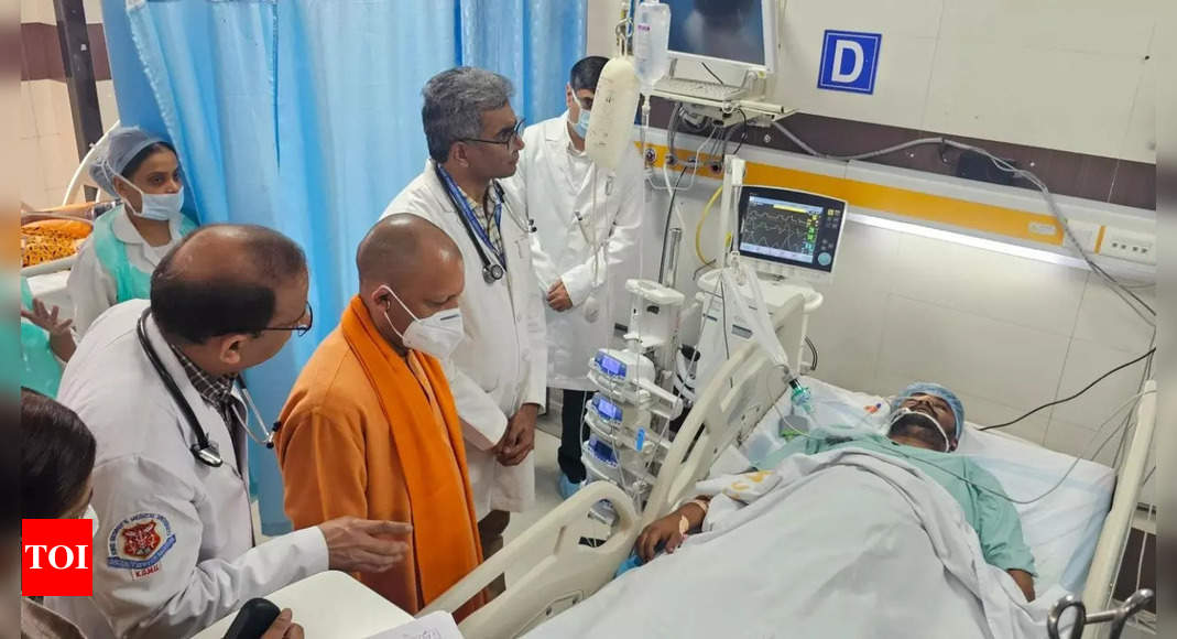 CM Yogi extends support to road accident victims, visits hospitals in ...