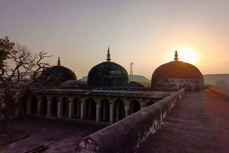GI Tagged Handicrafts in India: Exploring popular places in India for ...