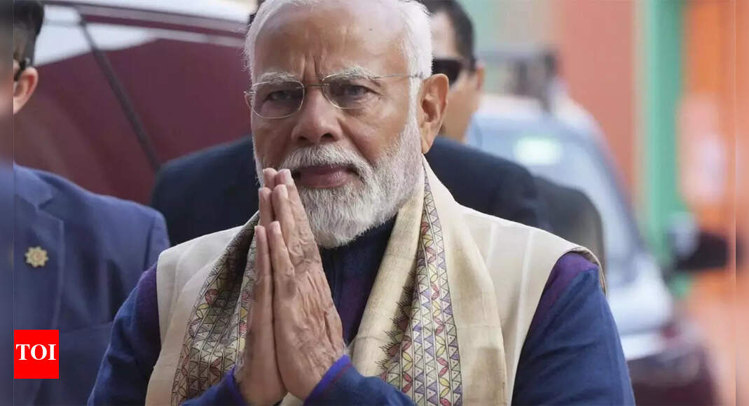 Divine experience, says Modi after undersea prayers in Dwarka | India ...