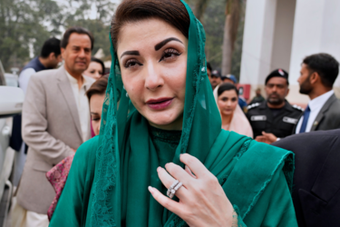 Woman Wearing 'Halwa' Dress Faces Mob Fury in Pakistan | World News - Times of India