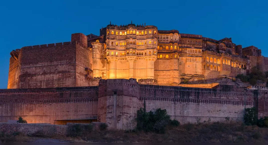 Castle Complex: A Multi-Faceted Conundrum of Size and Classification ...