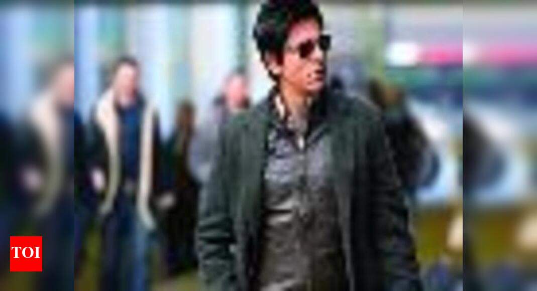 Shah Rukh Khan' s in no mood to create controversies | Hindi Movie News ...