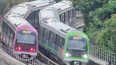 Metro passengers complain about operations of short loop trains causing inconvenience