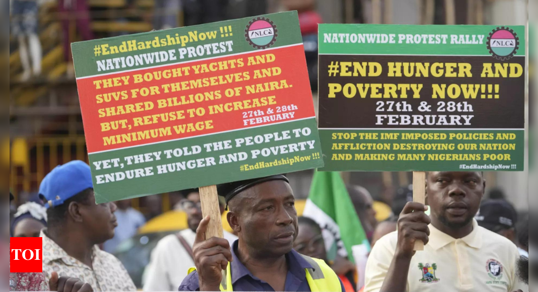 Les travailleurs syndiqués du Nigeria sont en grève dans tout le pays contre la flambée de l'inflation et leurs promesses non tenues.